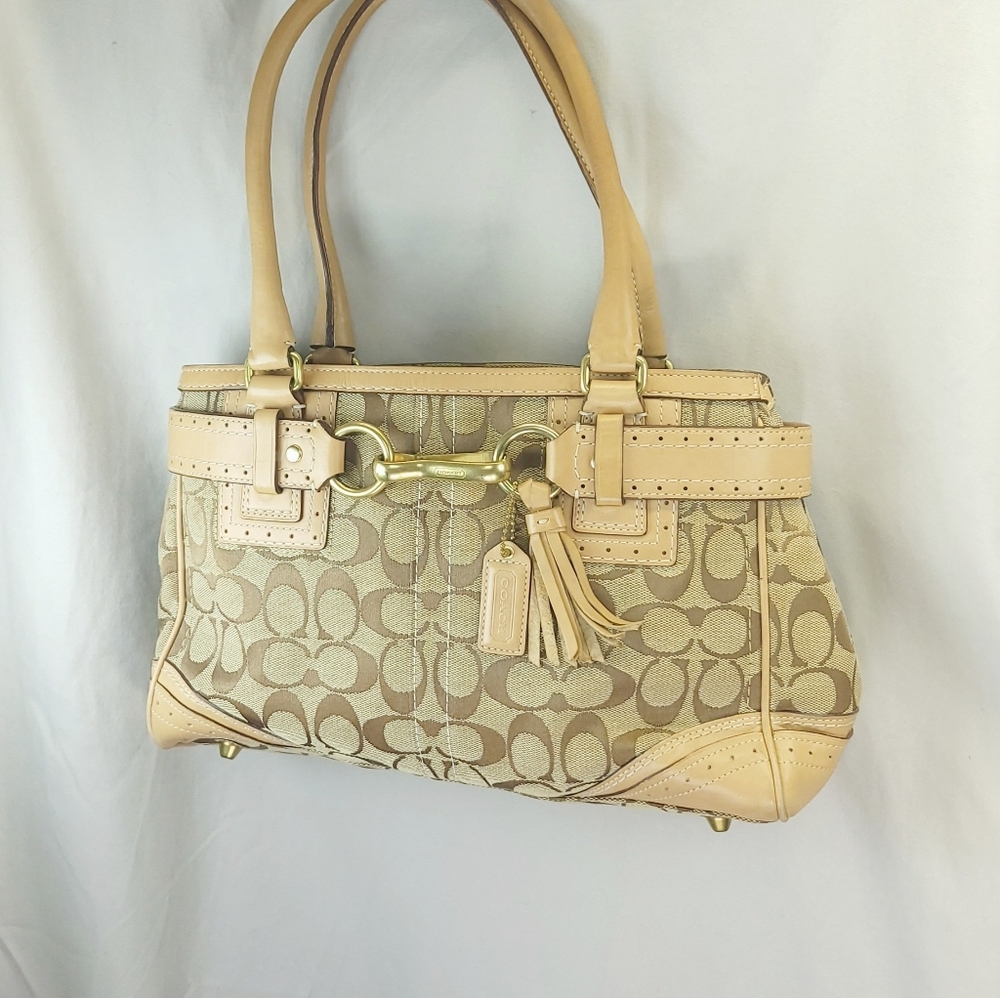**SOLD** Coach Chelsea Optic Signature shoulder bag - Picture 2 of 10